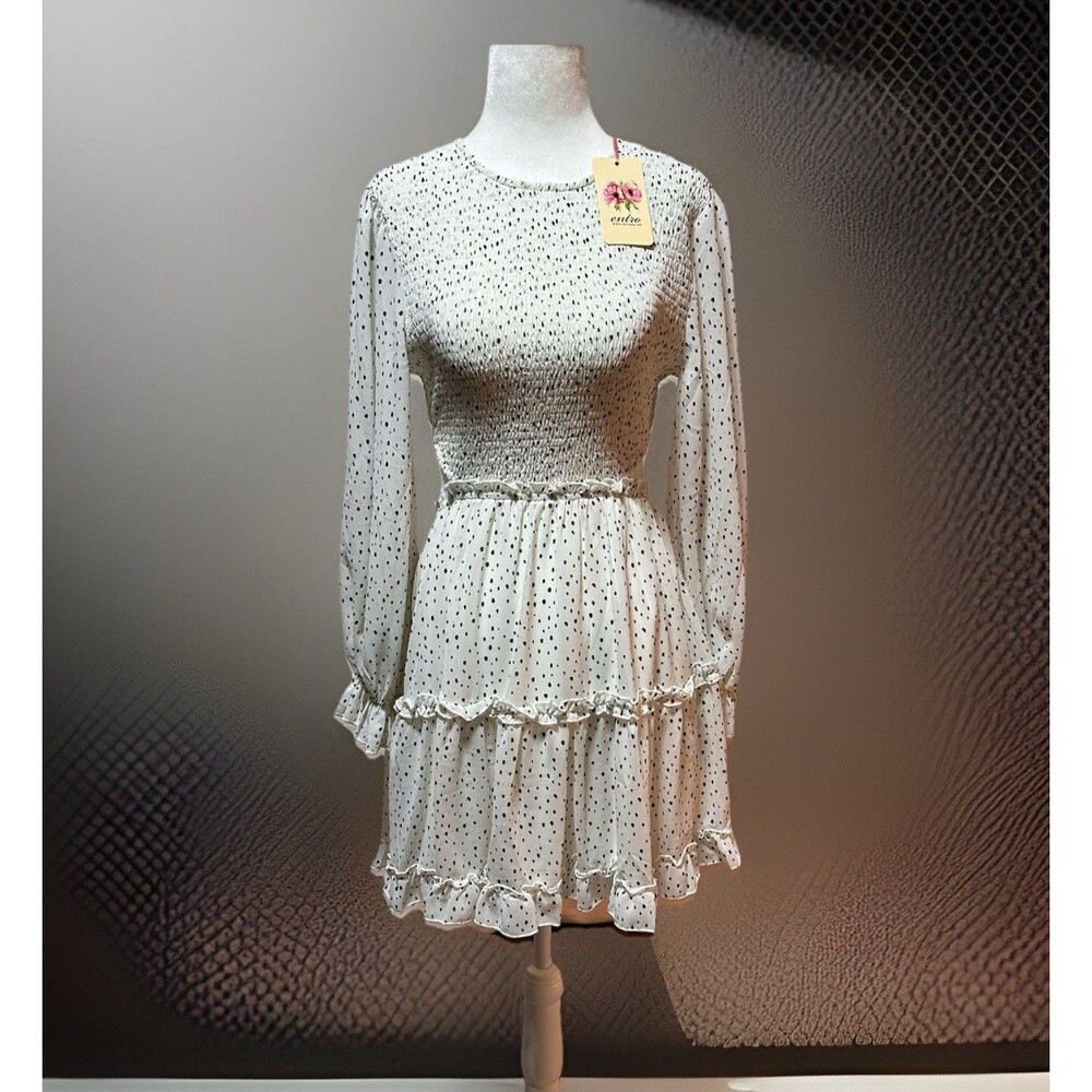 Entro whimsical polka dot dress with a stunning back cutout, Size M NWT